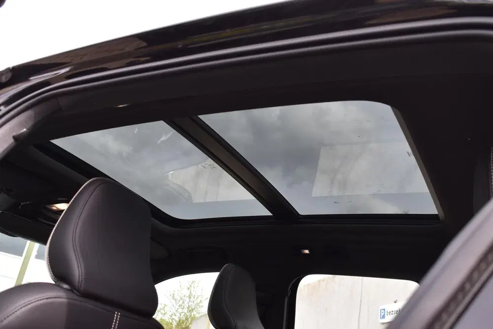 Volvo XC40 Recharge P8 AWD R-Design uit 2021, foto 11