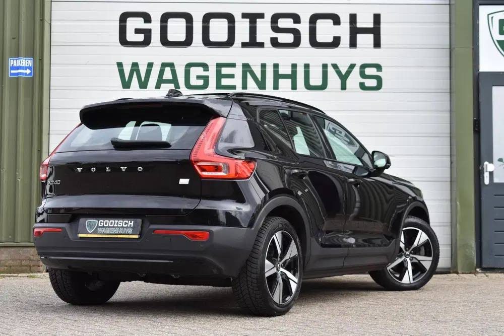 Volvo XC40 Recharge P8 AWD R-Design uit 2021, foto 4