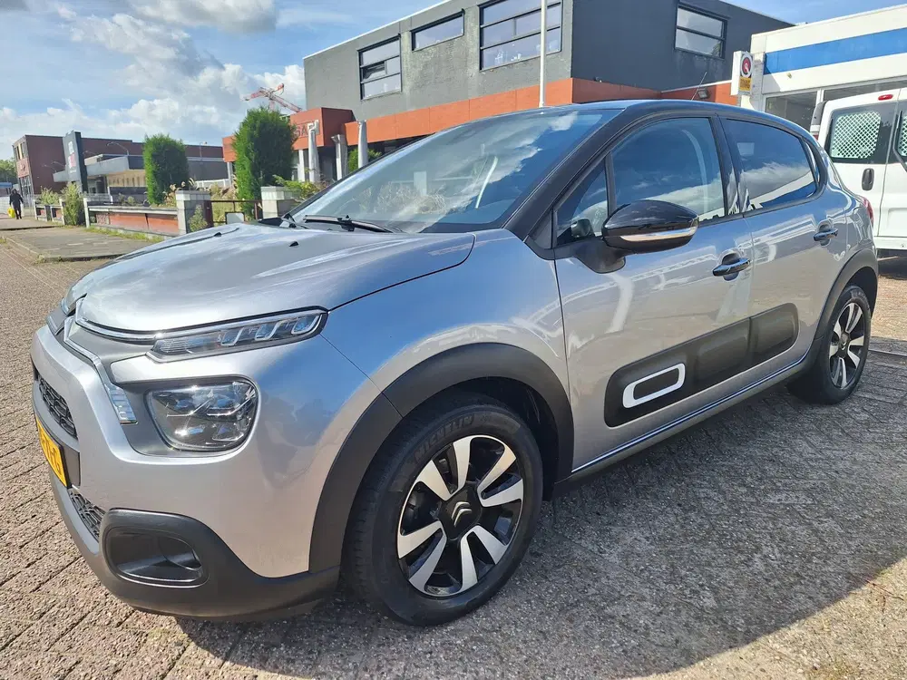 Citroën C3 1.2 PureTech Shine (bj 2023) uit 2023, foto 2