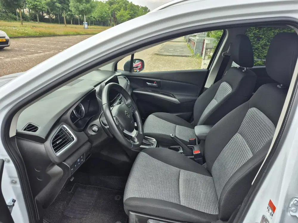 Suzuki S-Cross 1.5 Hybrid Select (bj 2023 uit 2023, foto 10