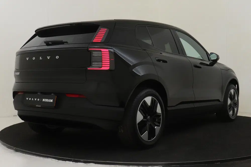 Volvo EX30 P5 PLUS 51 kWh -HARMAN uit 2026, foto 3