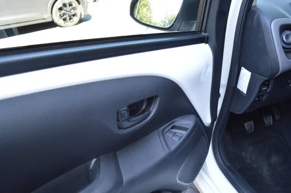 Peugeot 108 1.0 e-VTi Active uit 2021, foto 13