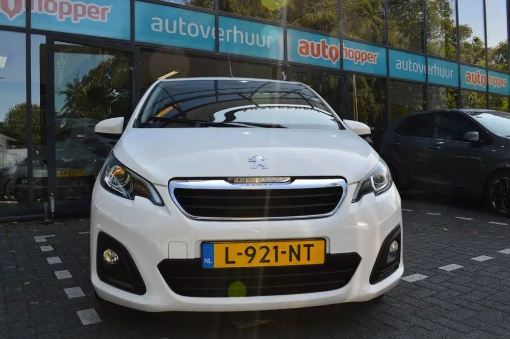 Peugeot 108 1.0 e-VTi Active uit 2021, foto 3