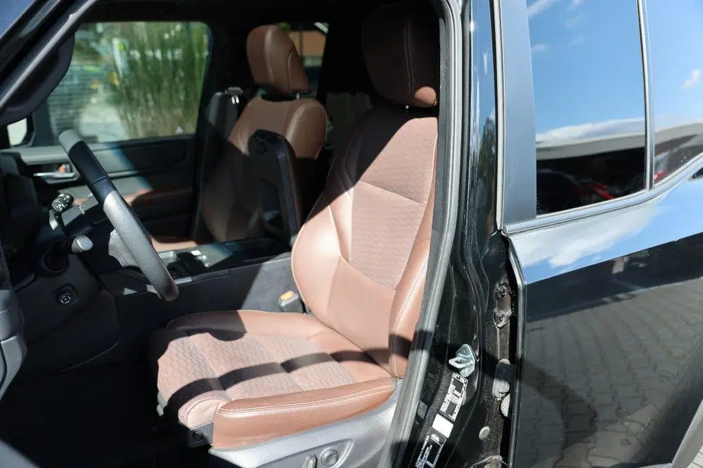 Toyota Land Cruiser 2.8 D-4D 5DRS PROFESSIONAL PANODAK A uit 2024, foto 10