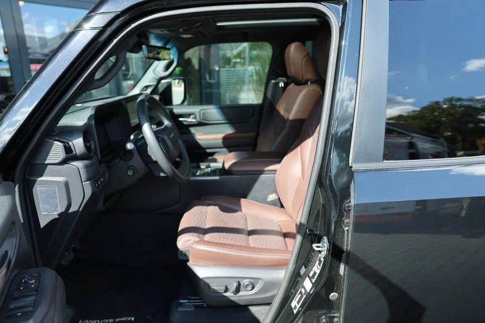 Toyota Land Cruiser 2.8 D-4D 5DRS PROFESSIONAL PANODAK A uit 2024, foto 11