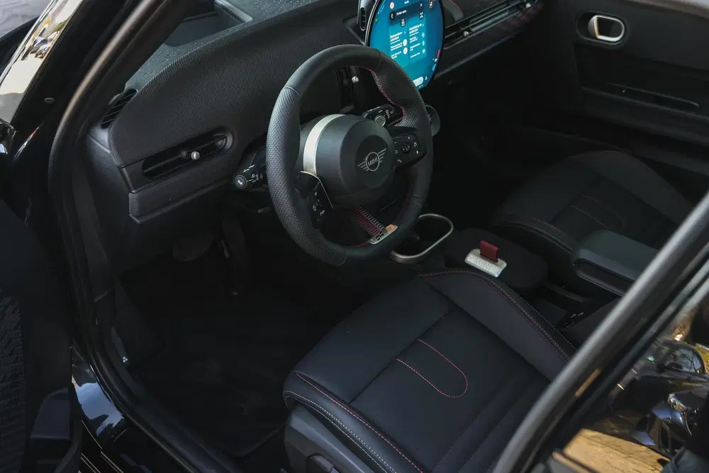 Mini Hatchback Cooper S JCW Automaat uit 2026, foto 11