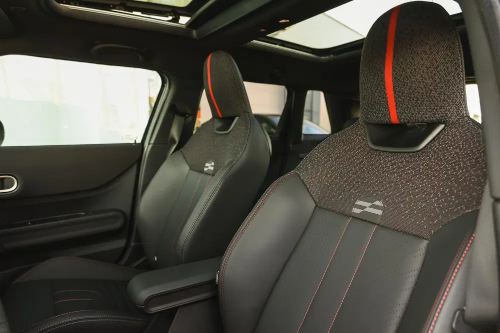 Mini Hatchback Cooper S JCW Automaat uit 2026, foto 13
