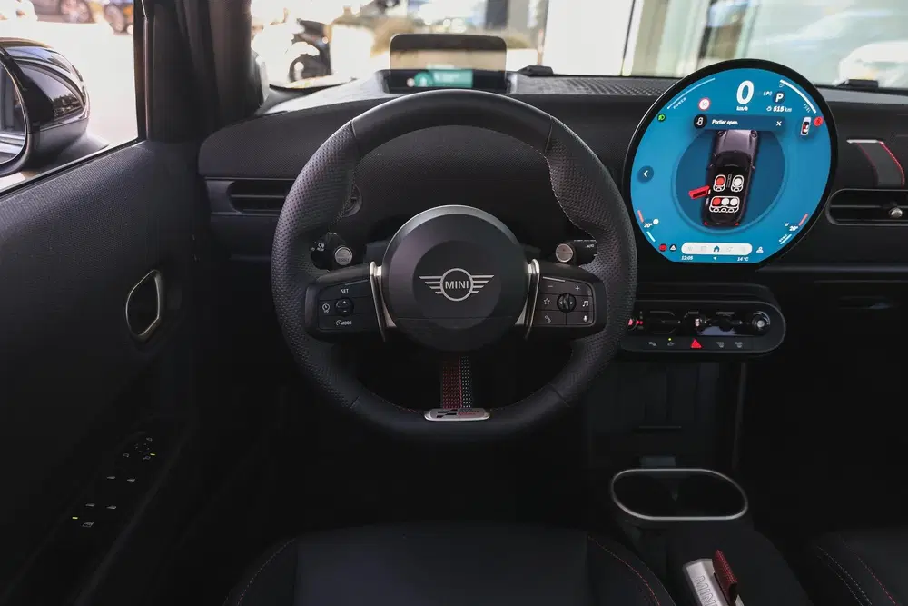 Mini Hatchback Cooper S JCW Automaat uit 2026, foto 3