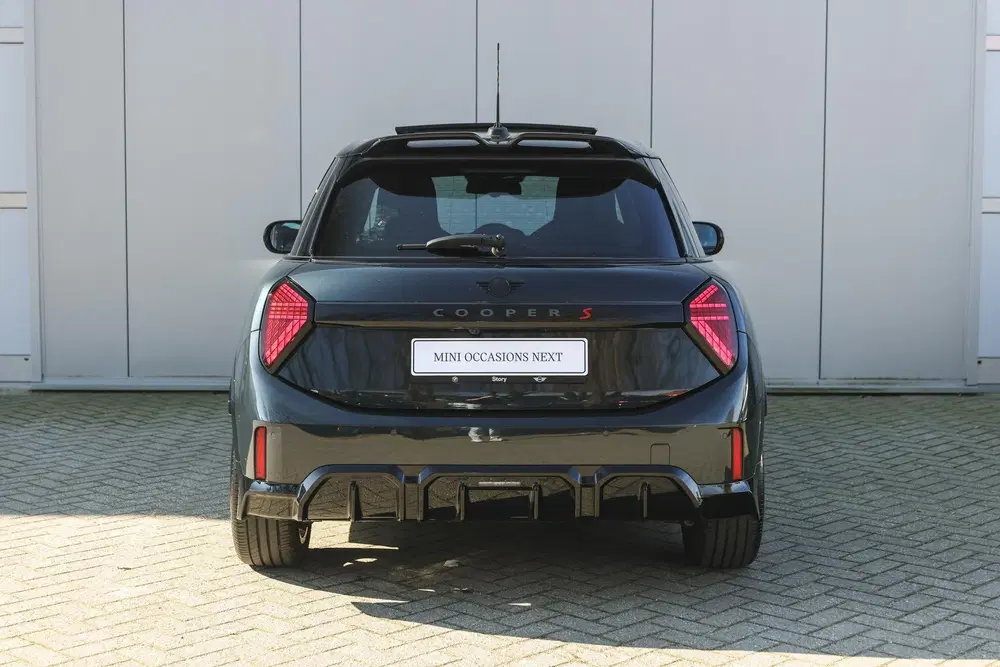 Mini Hatchback Cooper S JCW Automaat uit 2026, foto 7