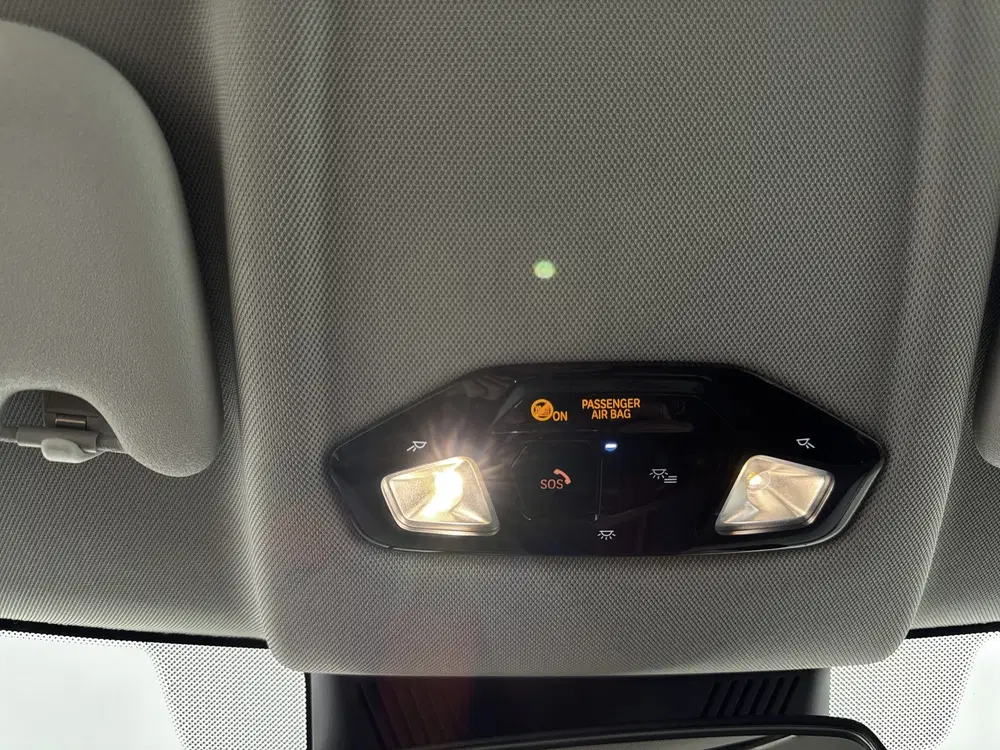 Mini Hatchback Cooper C Essential Automaat uit 2024, foto 15