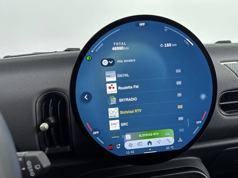 Mini Hatchback Cooper C Essential Automaat uit 2024, foto 7