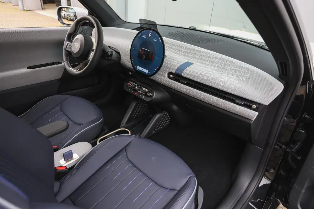 Mini Hatchback Cooper SE uit 2026, foto 10