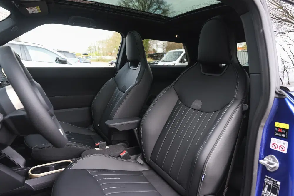 Mini Hatchback Cooper SE uit 2026, foto 10