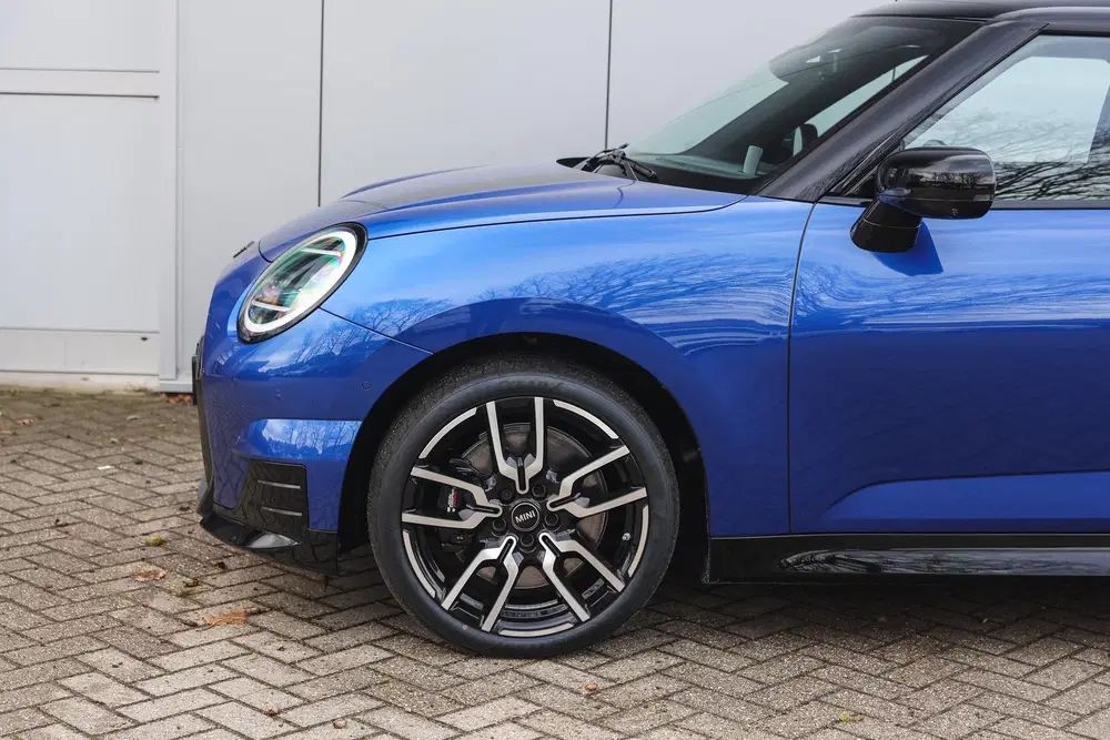 Mini Hatchback Cooper SE uit 2026, foto 4