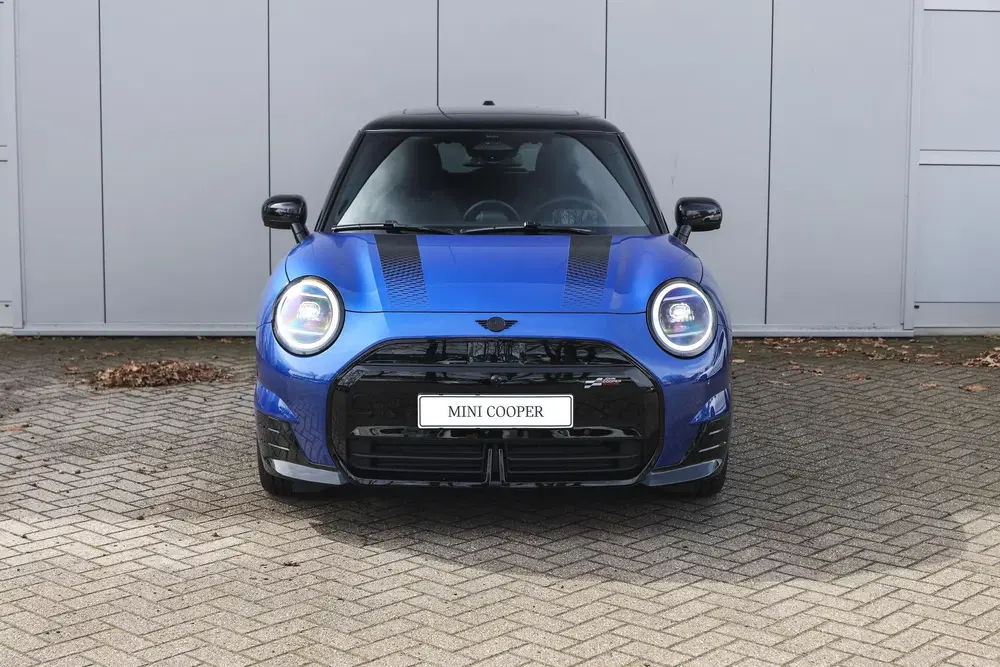 Mini Hatchback Cooper SE uit 2026, foto 5