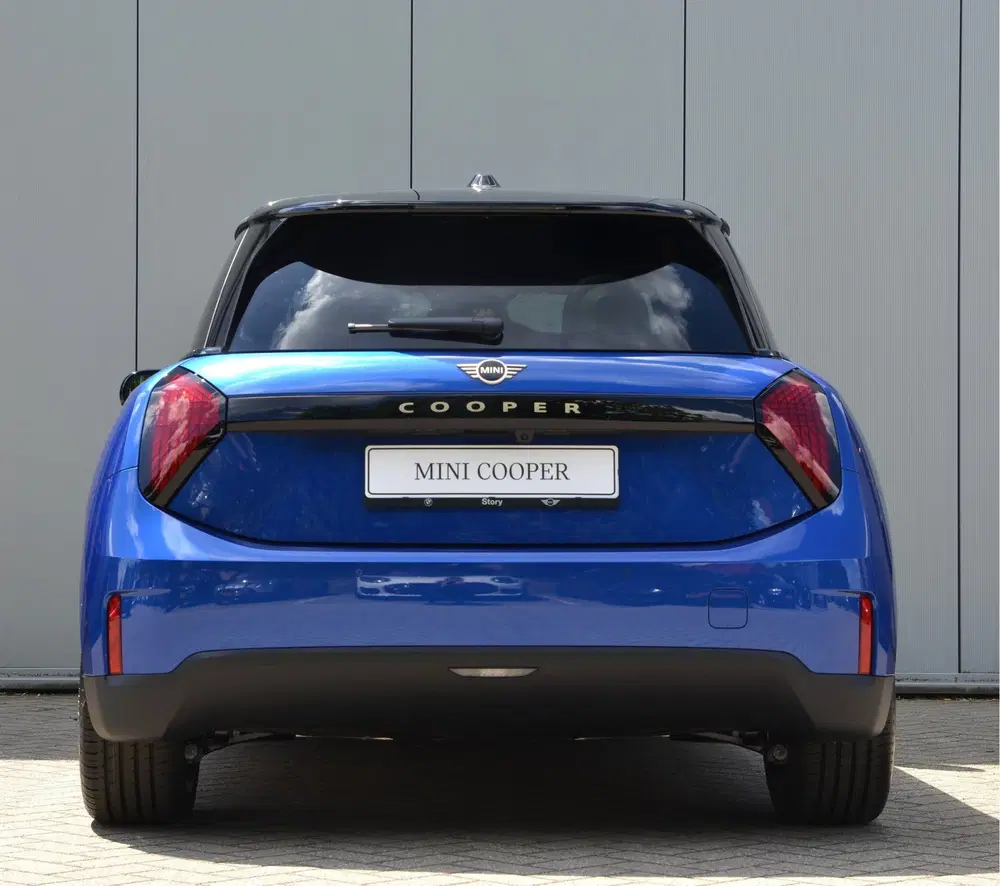 Mini Hatchback Cooper E uit 2026, foto 4
