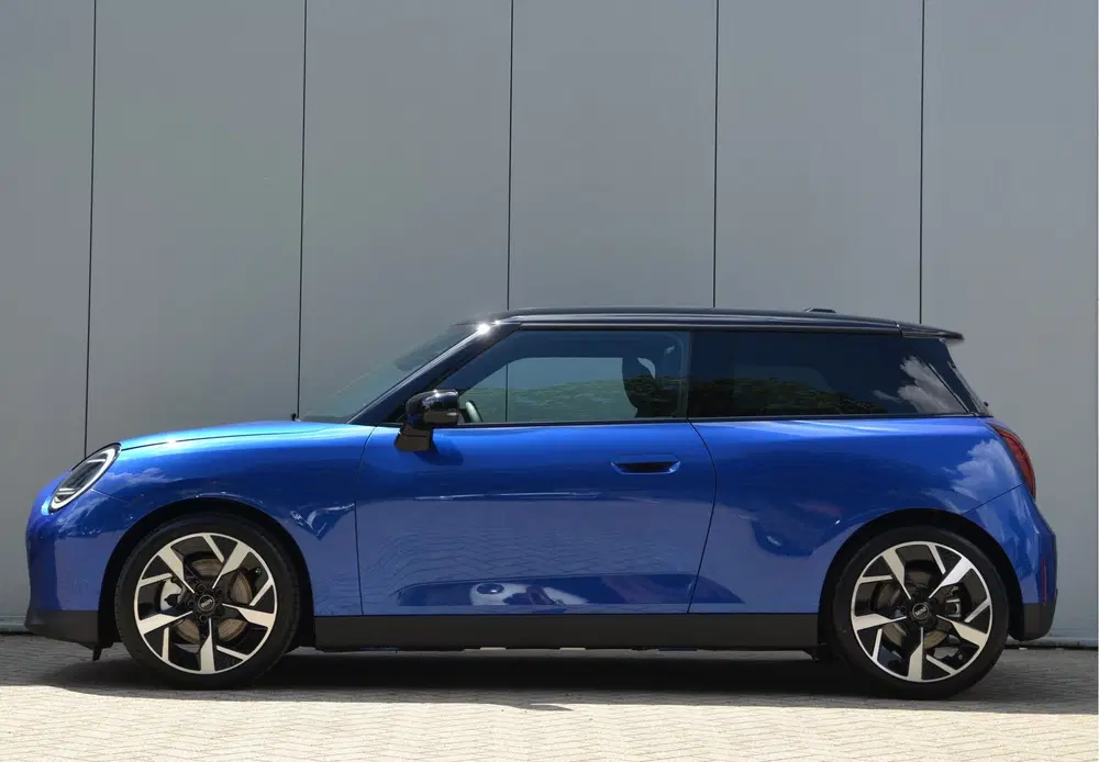 Mini Hatchback Cooper E uit 2026, foto 5