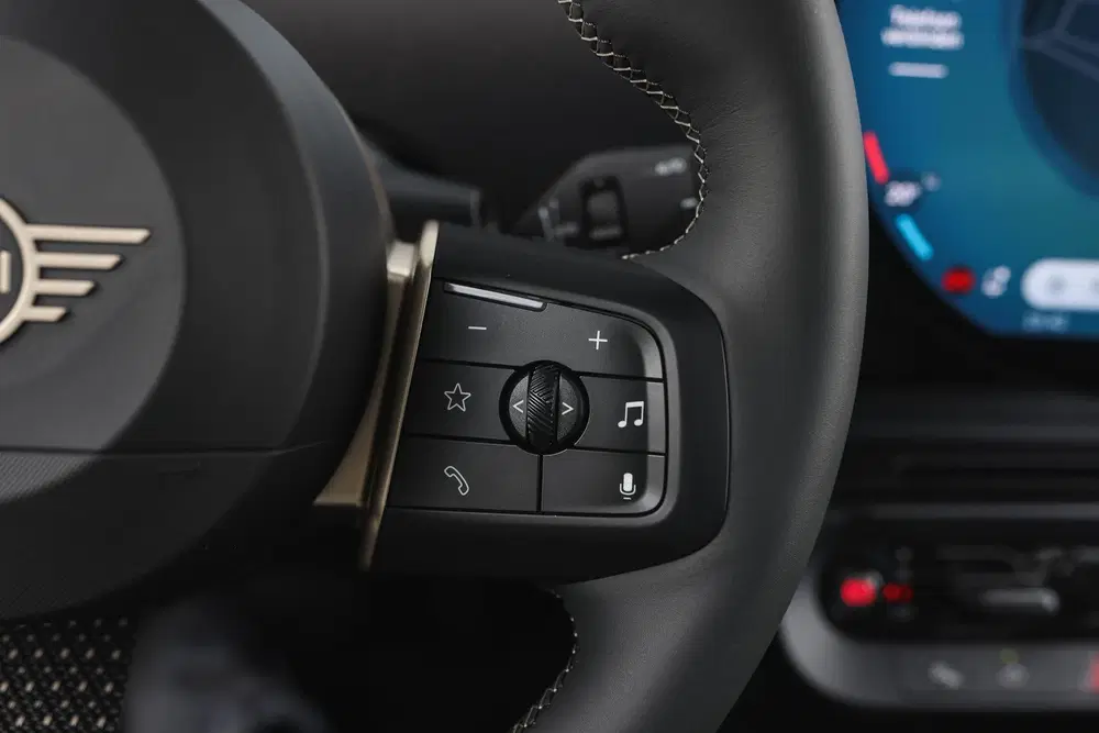 Mini Hatchback Cooper SE uit 2026, foto 15