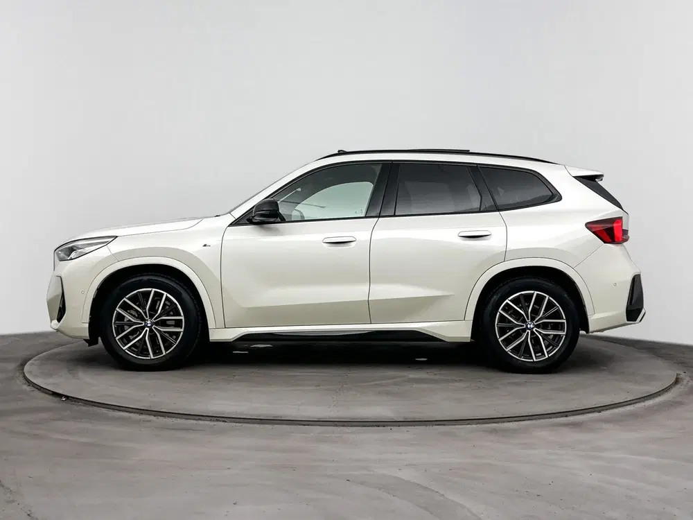 BMW X1 sDrive20i M Sport Automaat uit 2023, foto 2