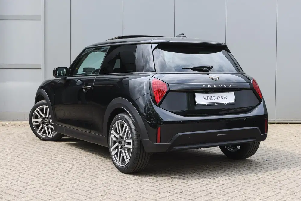 Mini Hatchback Cooper C Automaat uit 2026, foto 2