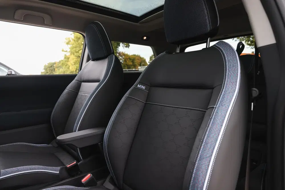 Mini Hatchback Cooper E uit 2026, foto 10