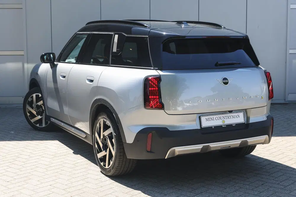 Mini Countryman Cooper S E ALL4 Automaat uit 2026, foto 2