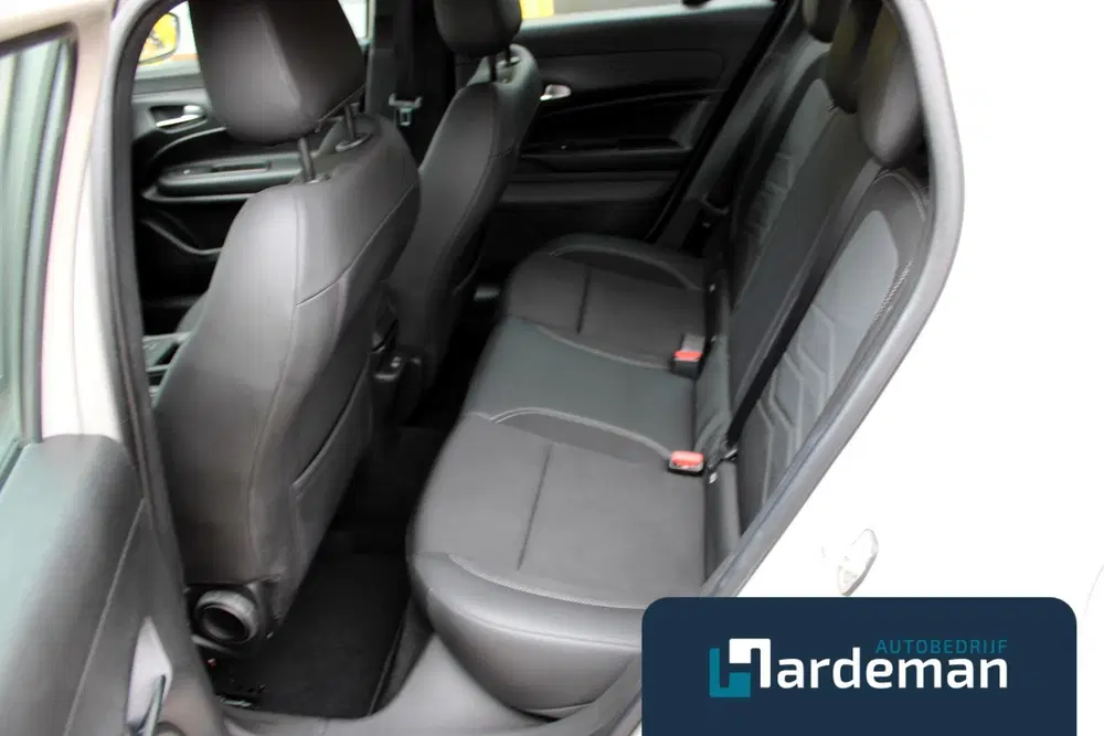 Jeep Avenger 1.2 e-Hybrid Carplay Camera uit 2025, foto 8
