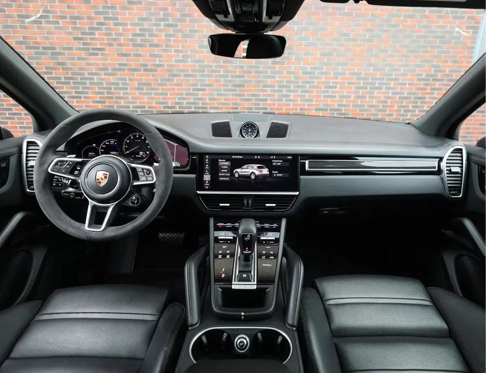 Porsche Cayenne 3.0 E-Hybrid uit 2021, foto 3