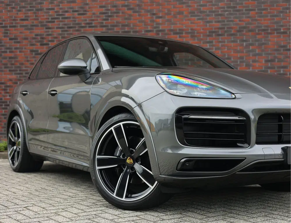 Porsche Cayenne 3.0 E-Hybrid uit 2021, foto 6