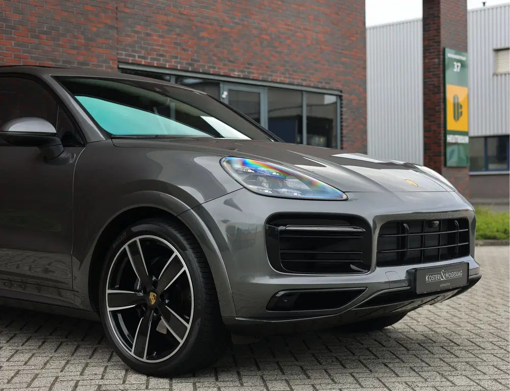 Porsche Cayenne 3.0 E-Hybrid uit 2021, foto 8