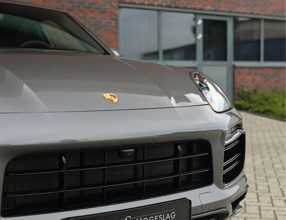 Porsche Cayenne 3.0 E-Hybrid uit 2021, foto 9