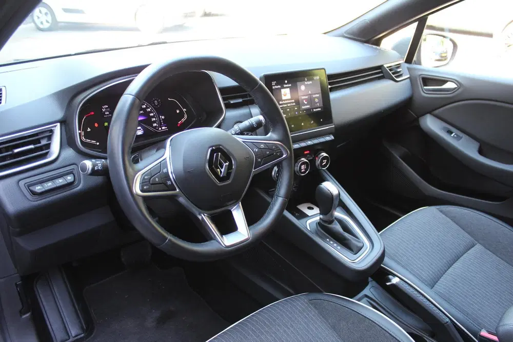 Renault Clio 1.3 TCe Intens 130 pk EDC AUTOMAAT uit 2020, foto 3