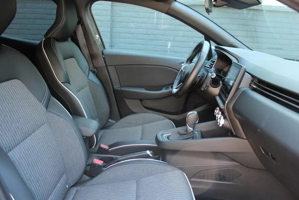 Renault Clio 1.3 TCe Intens 130 pk EDC AUTOMAAT uit 2020, foto 5
