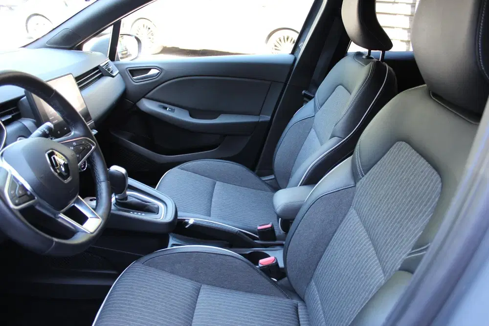 Renault Clio 1.3 TCe Intens 130 pk EDC AUTOMAAT uit 2020, foto 9