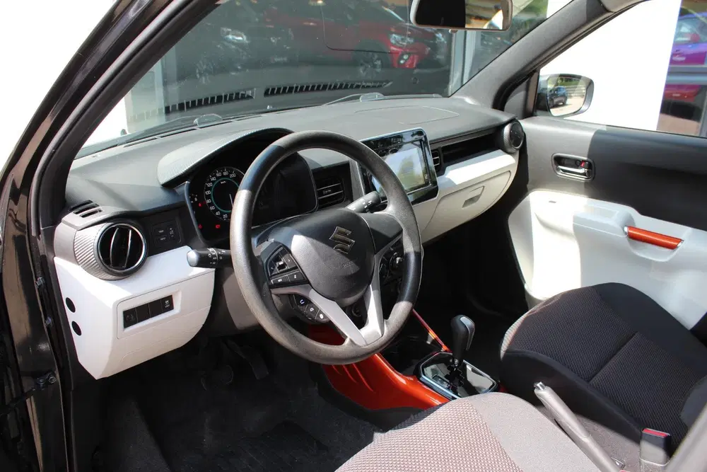 Suzuki Ignis 1.2 AUTOMAAT uit 2020, foto 3