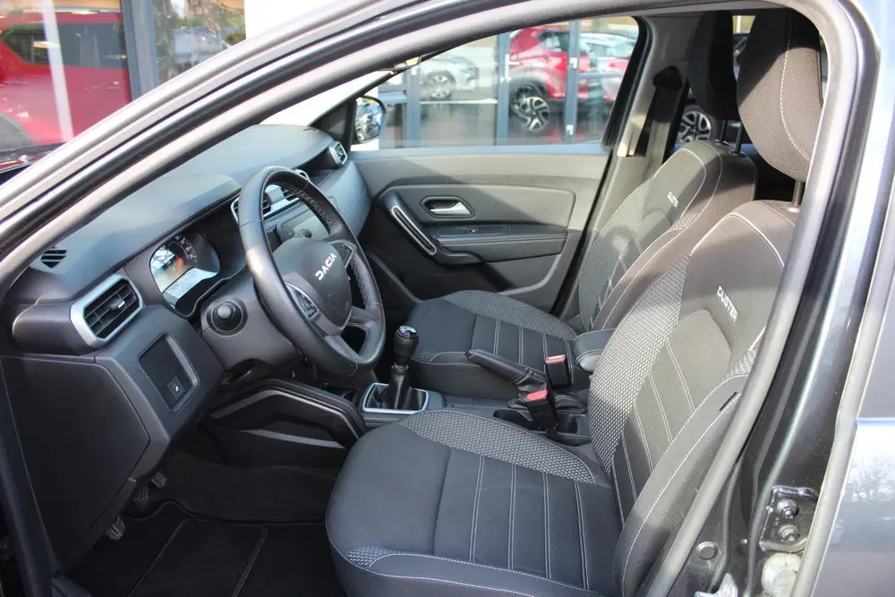 Dacia Duster 1.3 TCe 130 Journey Navi uit 2023, foto 4