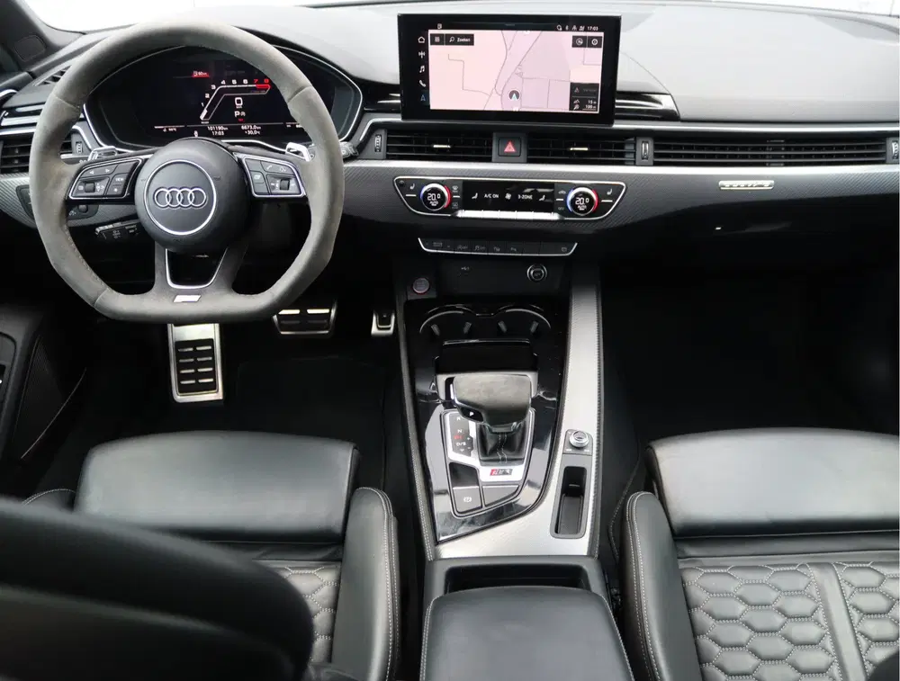 Audi A4 RS4 uit 2020, foto 3