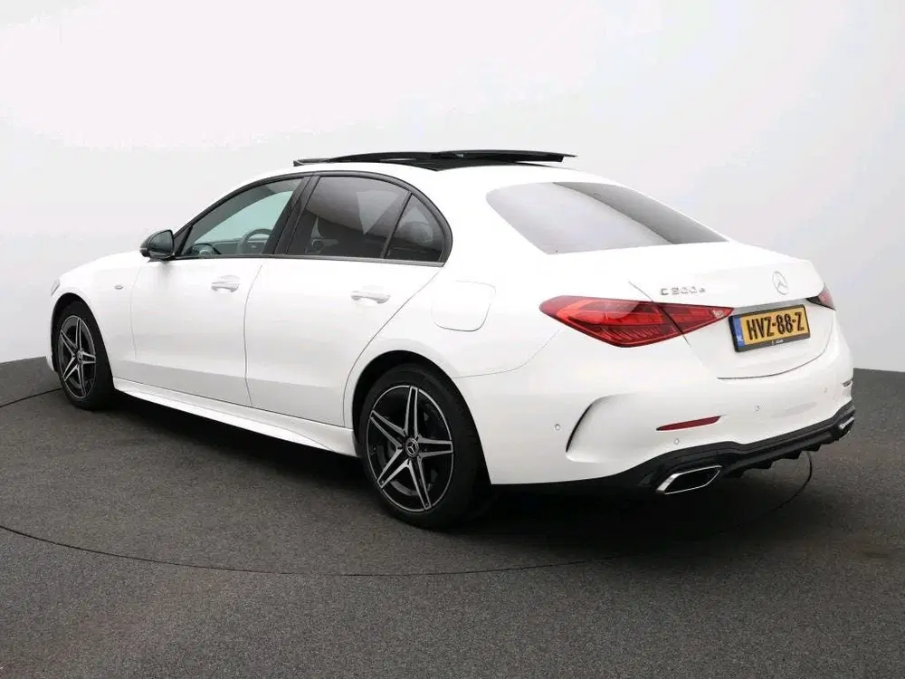Mercedes-Benz C-Klasse 300 e Business Solution AMG Premium P uit 2025, foto 4
