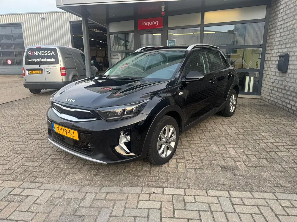 Kia Stonic 1.0 T-GDi MHEV DynamicLine (bj 2023 uit 2023, foto 2