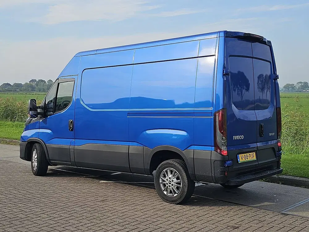 Iveco Daily 35S18 L2H2 3.0Ltr Automaat Navi 180Pk Lm-V uit 2022, foto 6