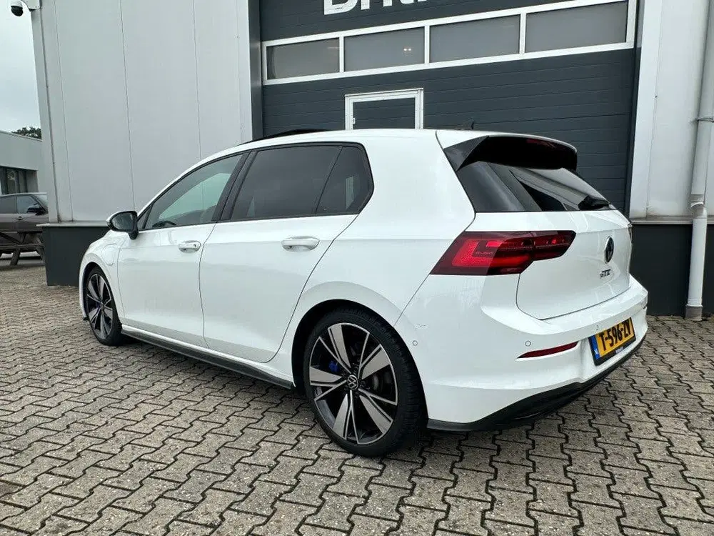Volkswagen Golf 1.4 eHybrid GTE 2021 *BTW *Pano *Adaptive uit 2021, foto 4