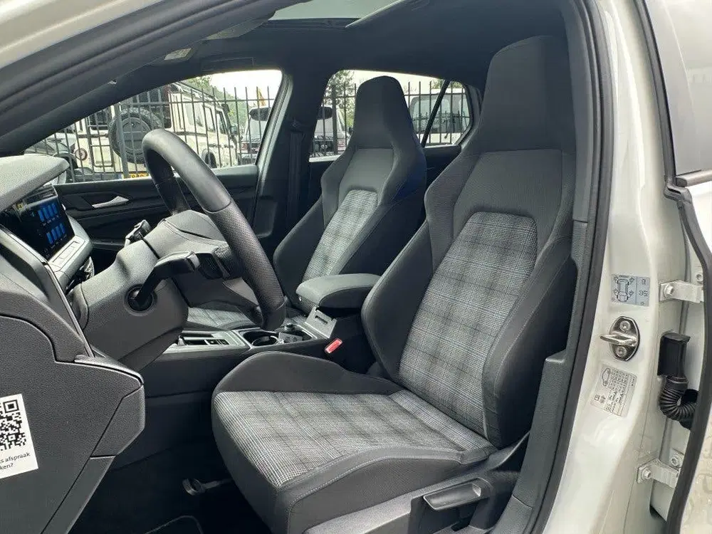 Volkswagen Golf 1.4 eHybrid GTE 2021 *BTW *Pano *Adaptive uit 2021, foto 9