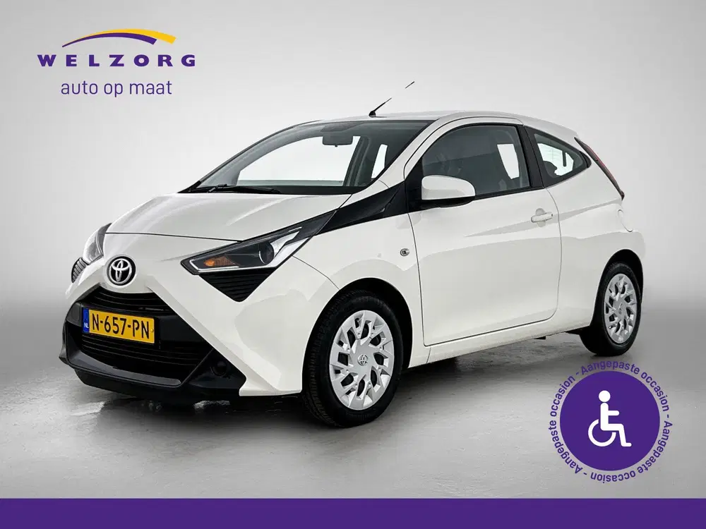Toyota Aygo 1.0 VVT-i x-play uit 2021