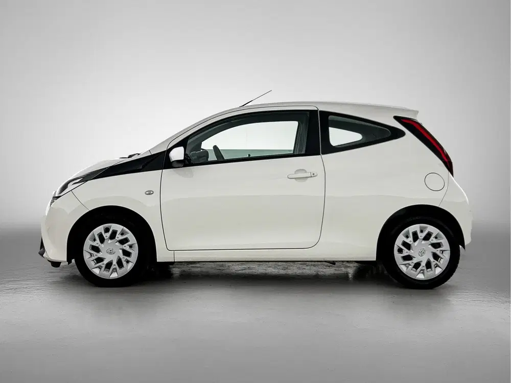Toyota Aygo 1.0 VVT-i x-play uit 2021, foto 2
