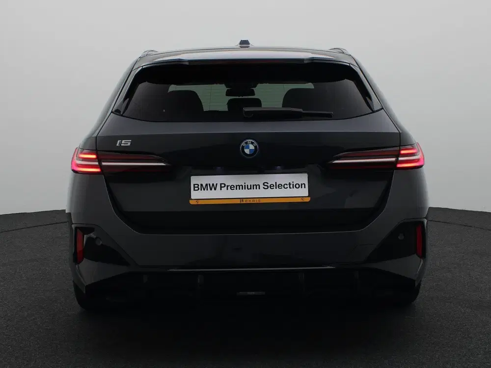 BMW i5 M60 xDrive Innovation Pack uit 2024, foto 5