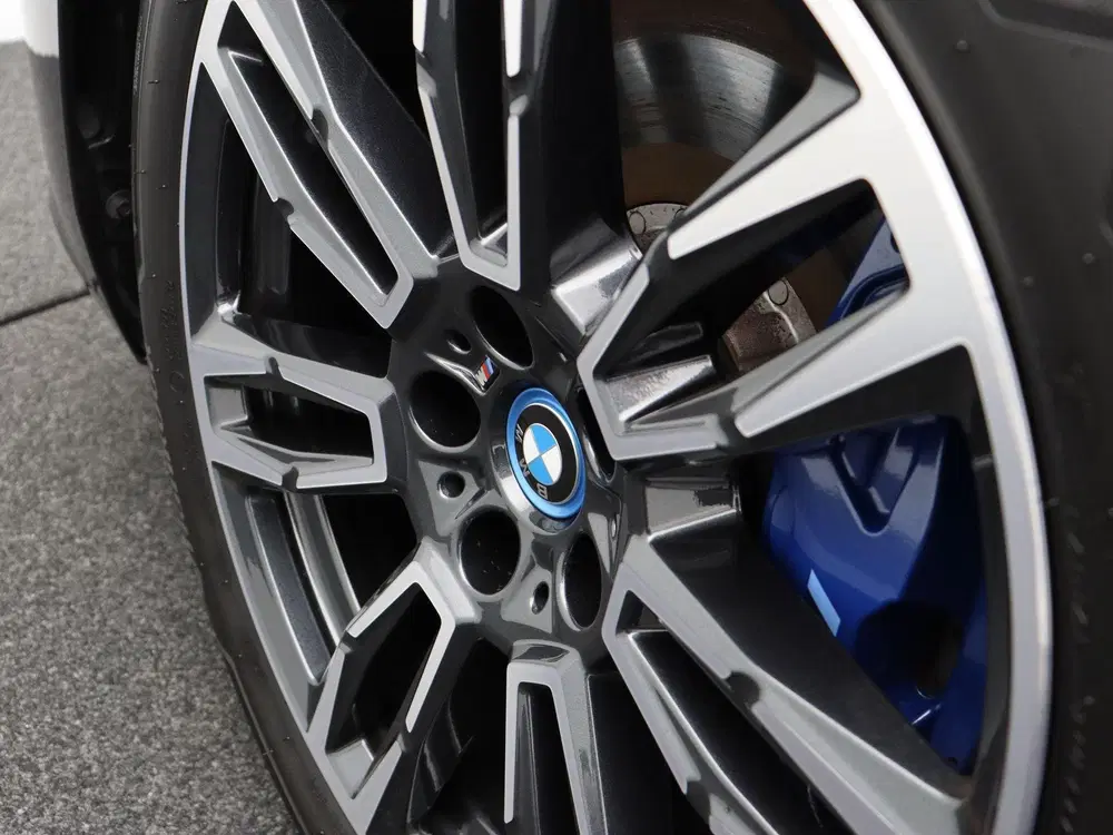 BMW i5 M60 xDrive Innovation Pack uit 2024, foto 9