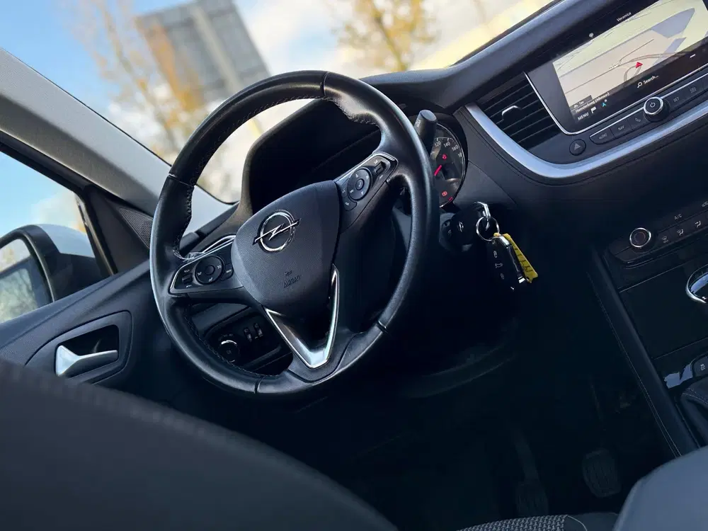 Opel Grandland 1.2 Turbo Business Edition uit 2021, foto 3