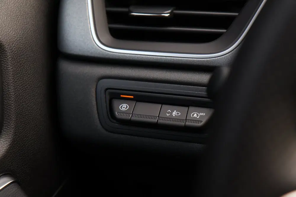 Renault Captur 1.3 mild hybrid 140 EDC Techno Camera 4 Se uit 2025, foto 13