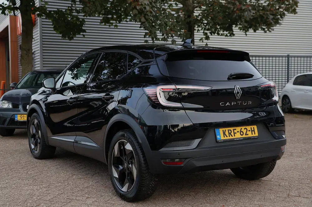 Renault Captur 1.3 mild hybrid 140 EDC Techno Camera 4 Se uit 2025, foto 2