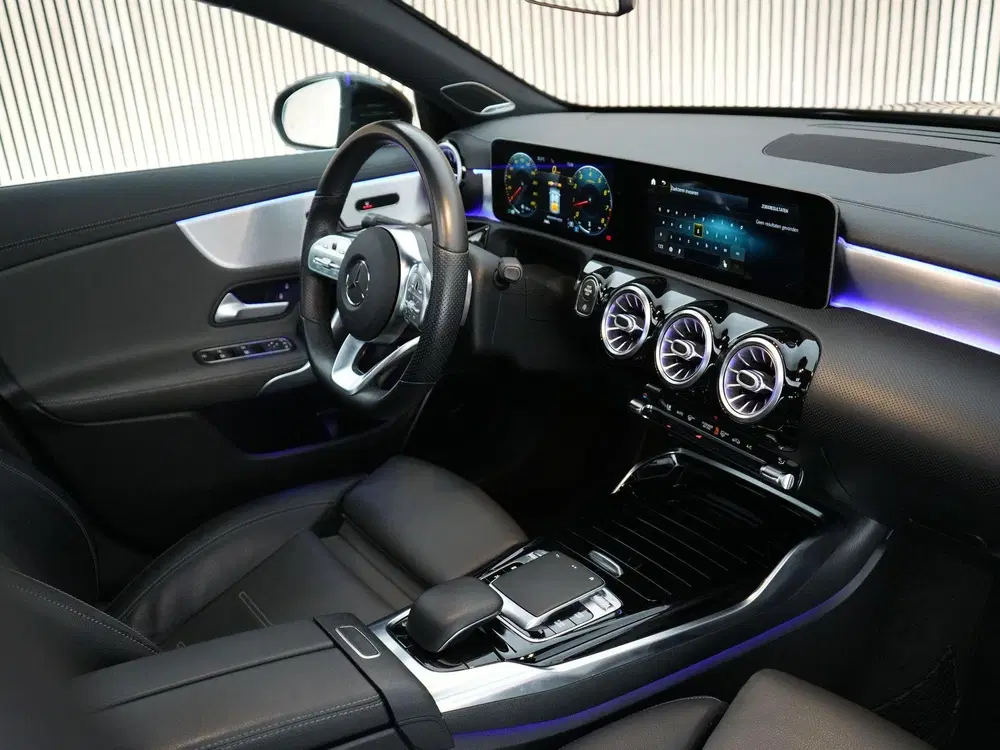 Mercedes-Benz CLA Shooting Brake 306pk 4MATIC uit 2020, foto 4